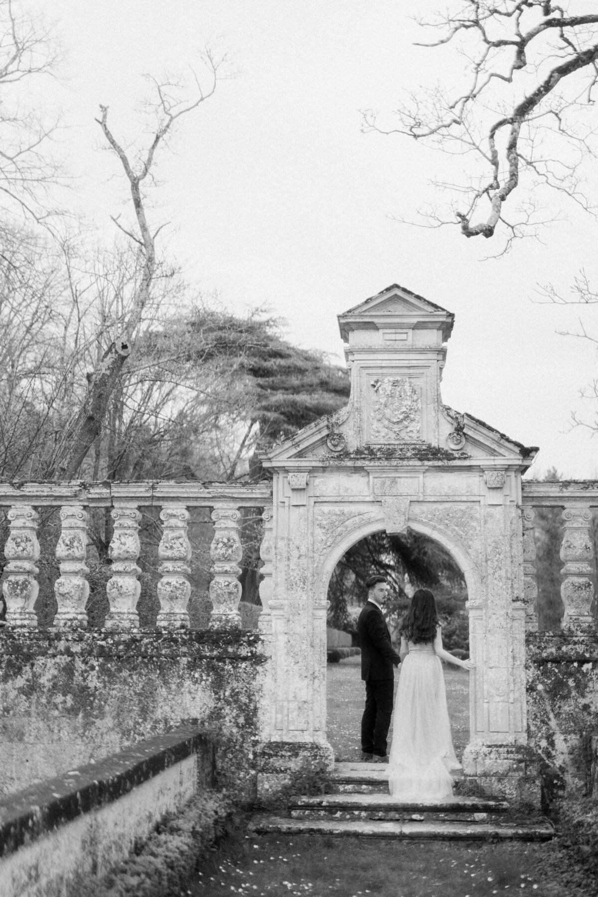 060-Chateau-de-la-Bourdaisiere-Destination-Wedding-Elopement-Photographer-Paris-Cinematic-Editorial-Luxury-Fine-Art-Lisa-Vigliotta-Photography