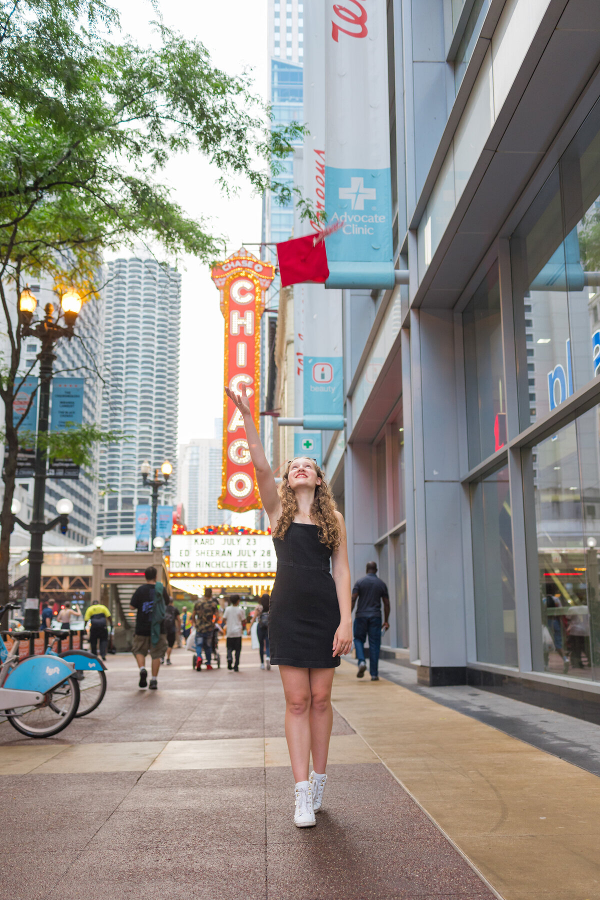 downtown-chicago-high-school-senior-girl-portraits-mandy-daniel