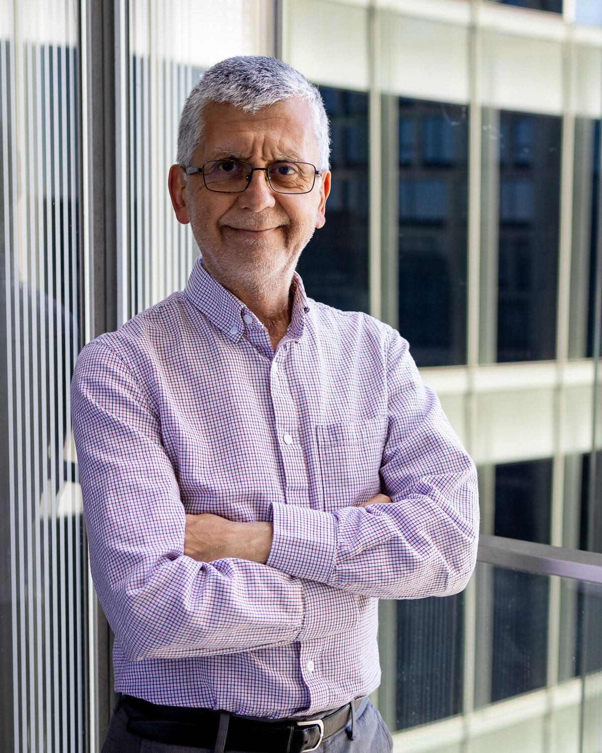 Mature professional headshot of man in glasses with checkered shirt – Bay Area Headshot Portfolio | Ellobelle Photography