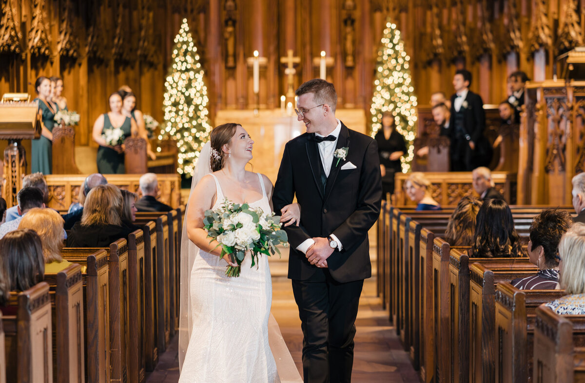 just-married-couple-heinz-chapel