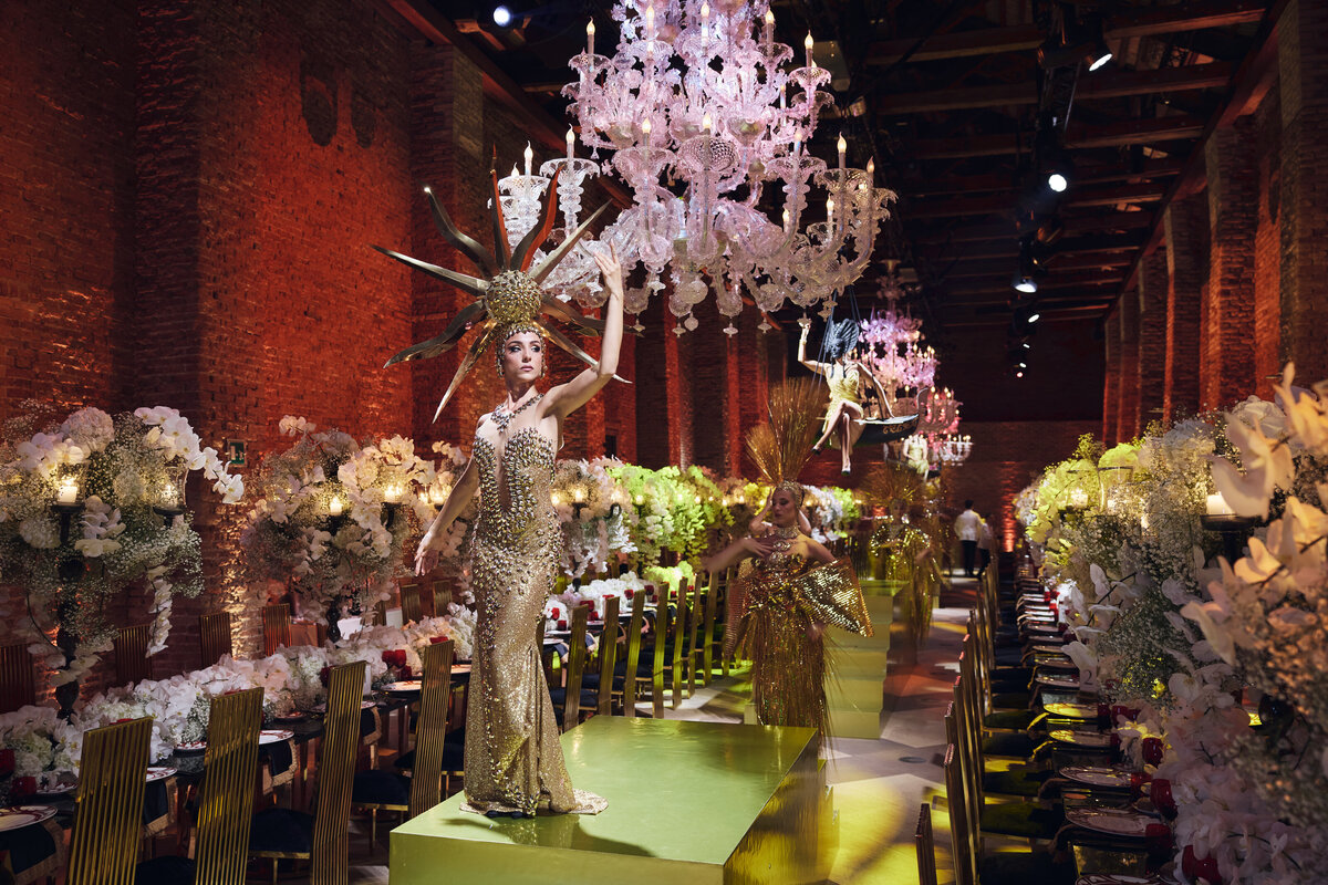 Reception at wedding at Belmond Hotel CIpriani