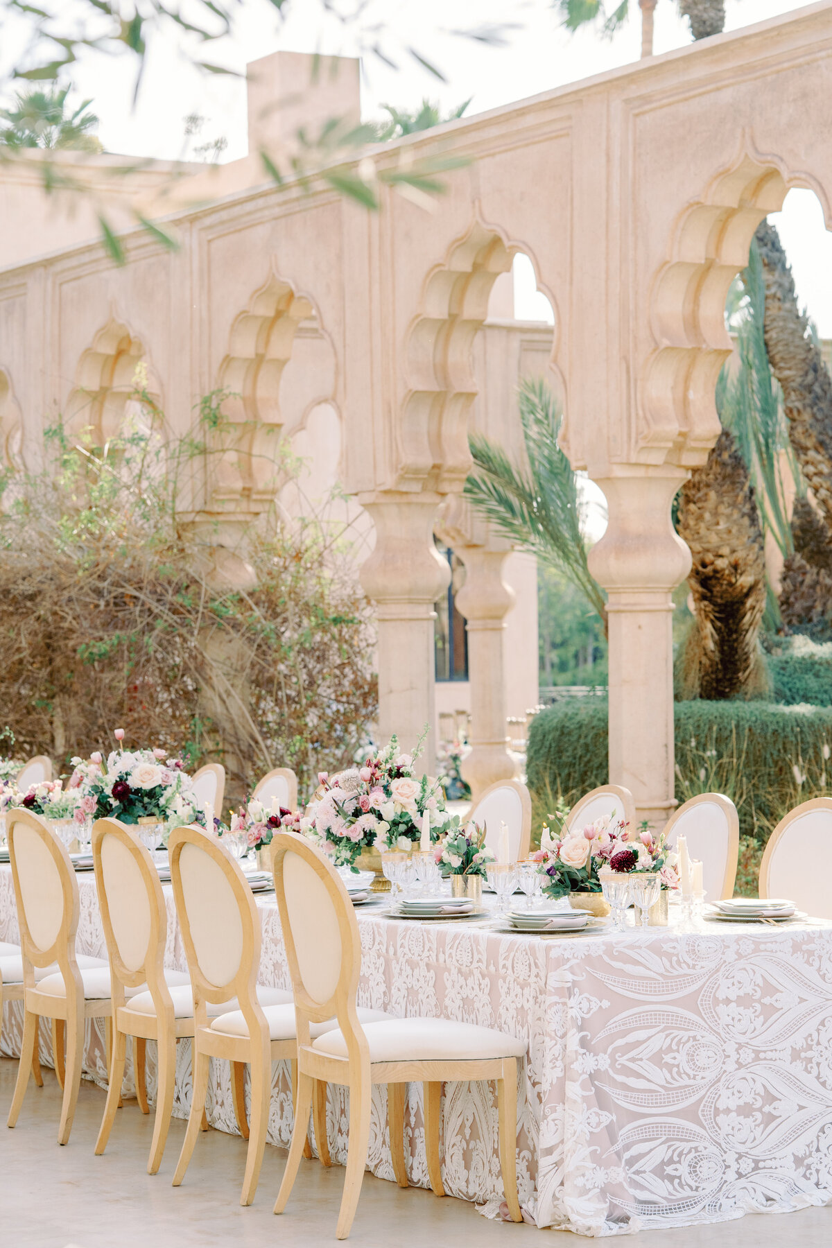 Wedding reception at Palais Namaskar Morocco for a destination wedding photographed by Italy photographer