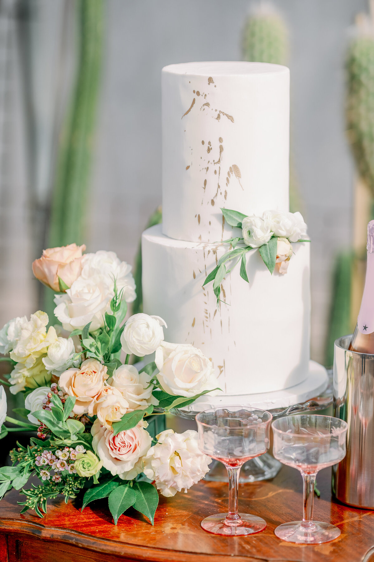 of-the-desert-flor-las-vegas-wedding-florist-cactus-joes-0020