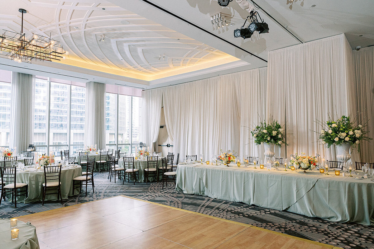 juliet-ballroom-drapery-london-house-hotel-chicago-hbicweddings