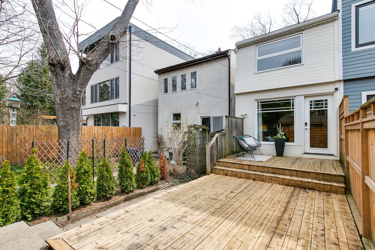 52-web-or-mls-74_006_Backyard