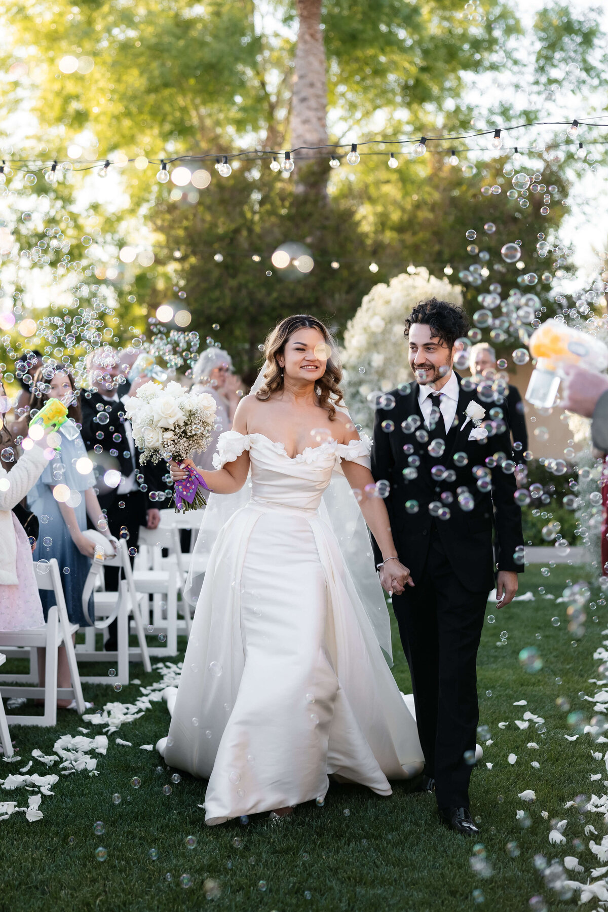 110_riskyexposure_marley-simon_las-vegas-elopement-photography