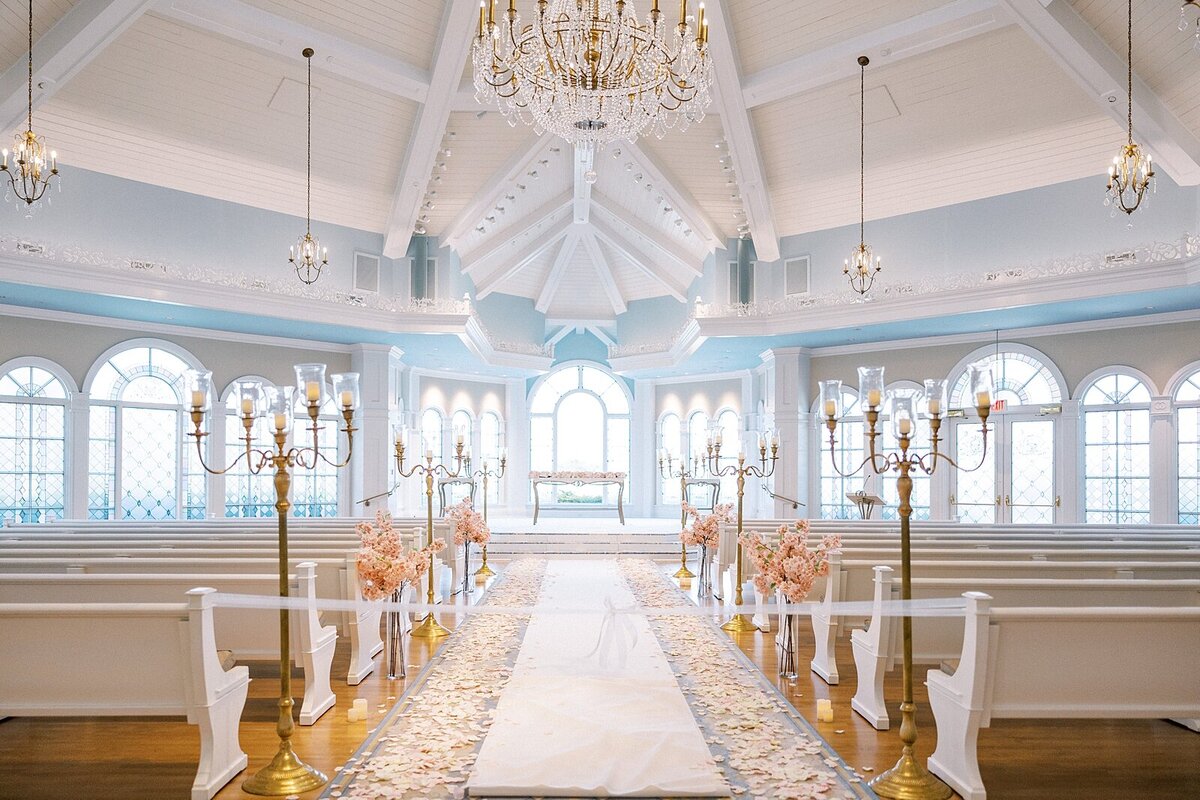 Shonagh+Thomas-Archer_DisneyFairytaleWedding_CasieMariePhotography-320
