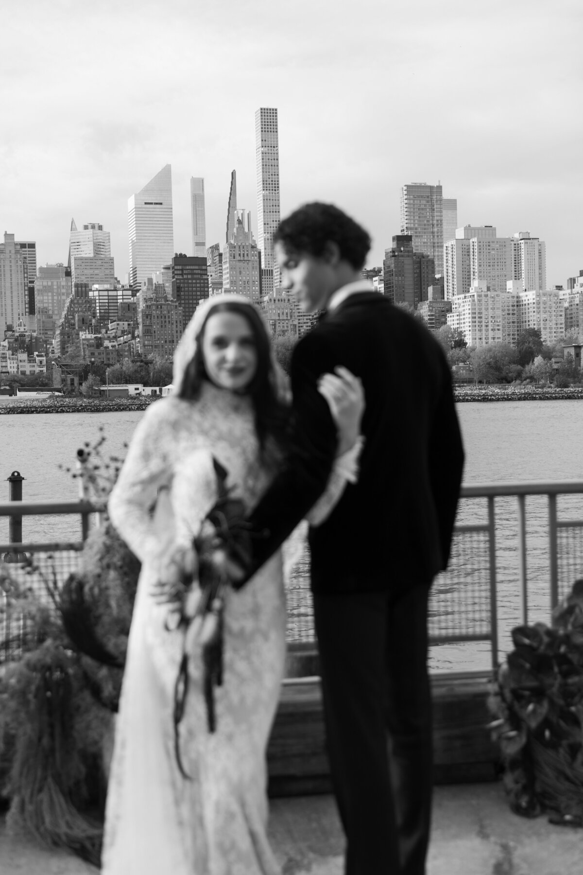 meredith-michel-editorial-wedding-bw-portrait-city-backdrop