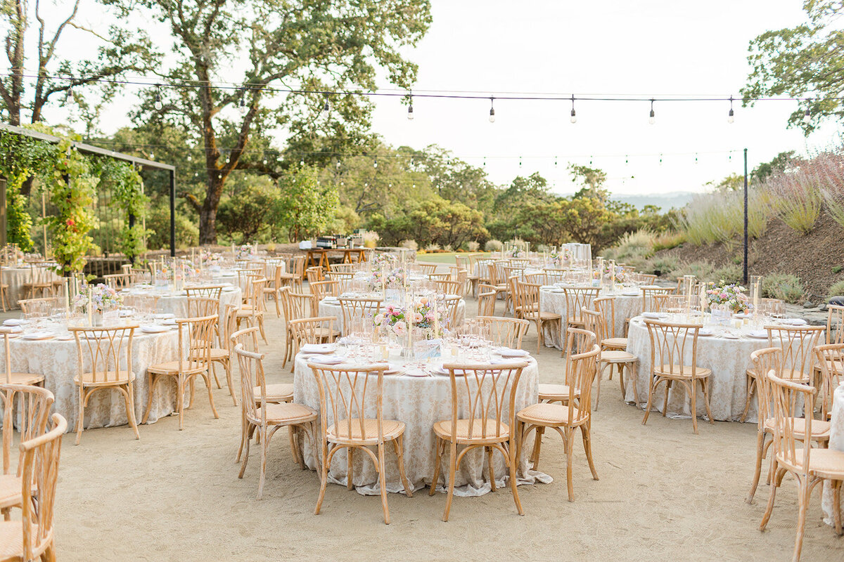 montage healdsburg wedding dinner pastels
