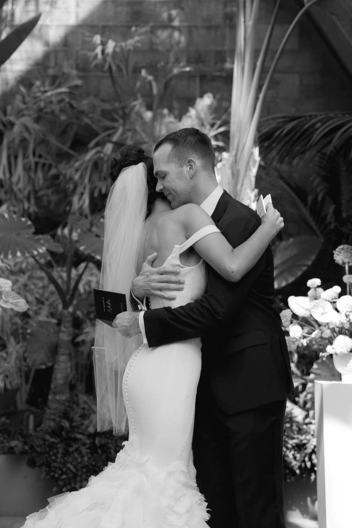 2023_los-angeles-tropical-wedding-adam-griffin-photo-25
