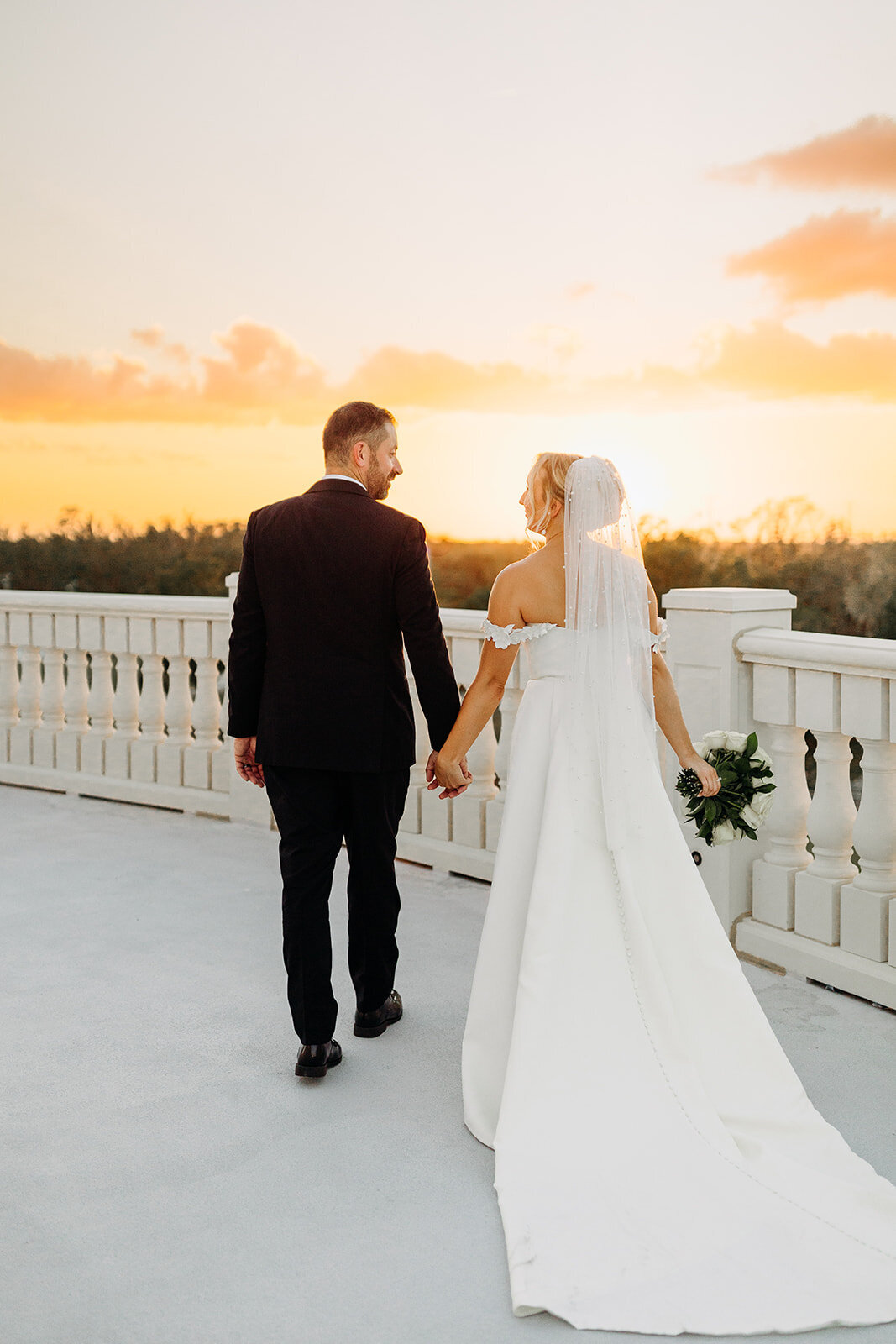 amber-mcwhorter-photo-whitehurst-elopement-chantilly-chic-celebrations-0912