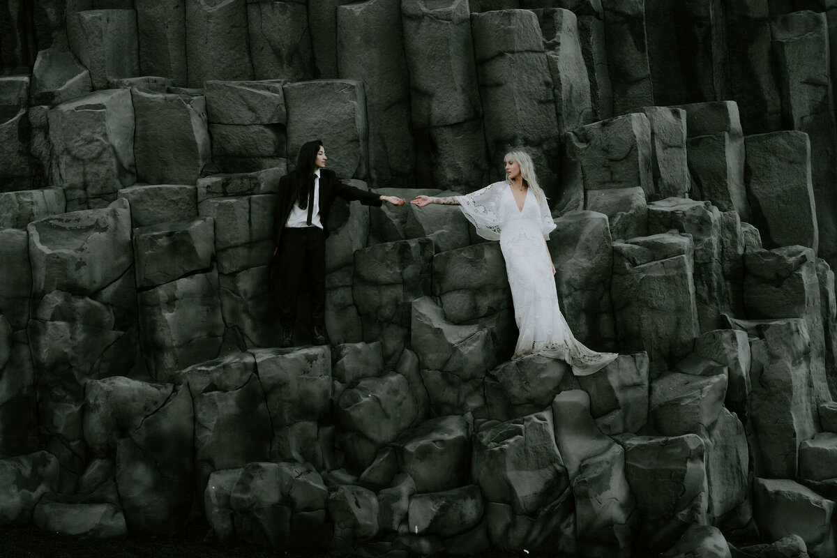 Reynisfjara Black Sand Beach elopement