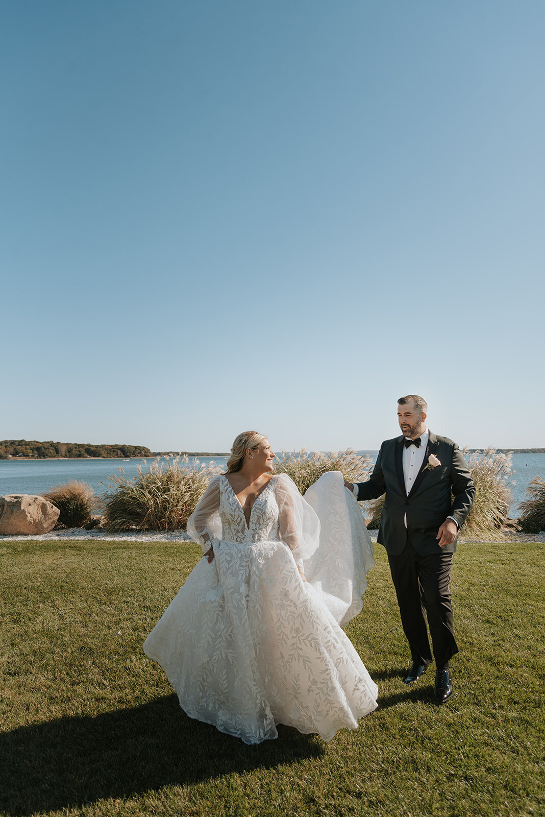 ANDREA-NICK-FALL-PECONIC-BAY-YACHT-CLUB-WEDDING_PHOTOS_BY_MARIA_B_LUNG_0314