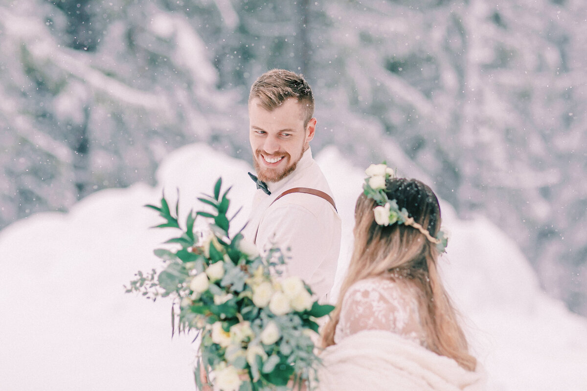 Winter Mount Hood Wedding, Rachel Howerton Photography (13)