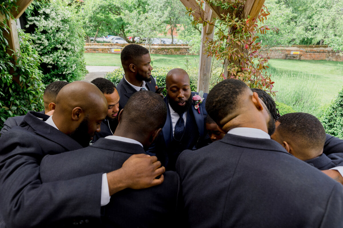 London based Wedding and Couple Photographer