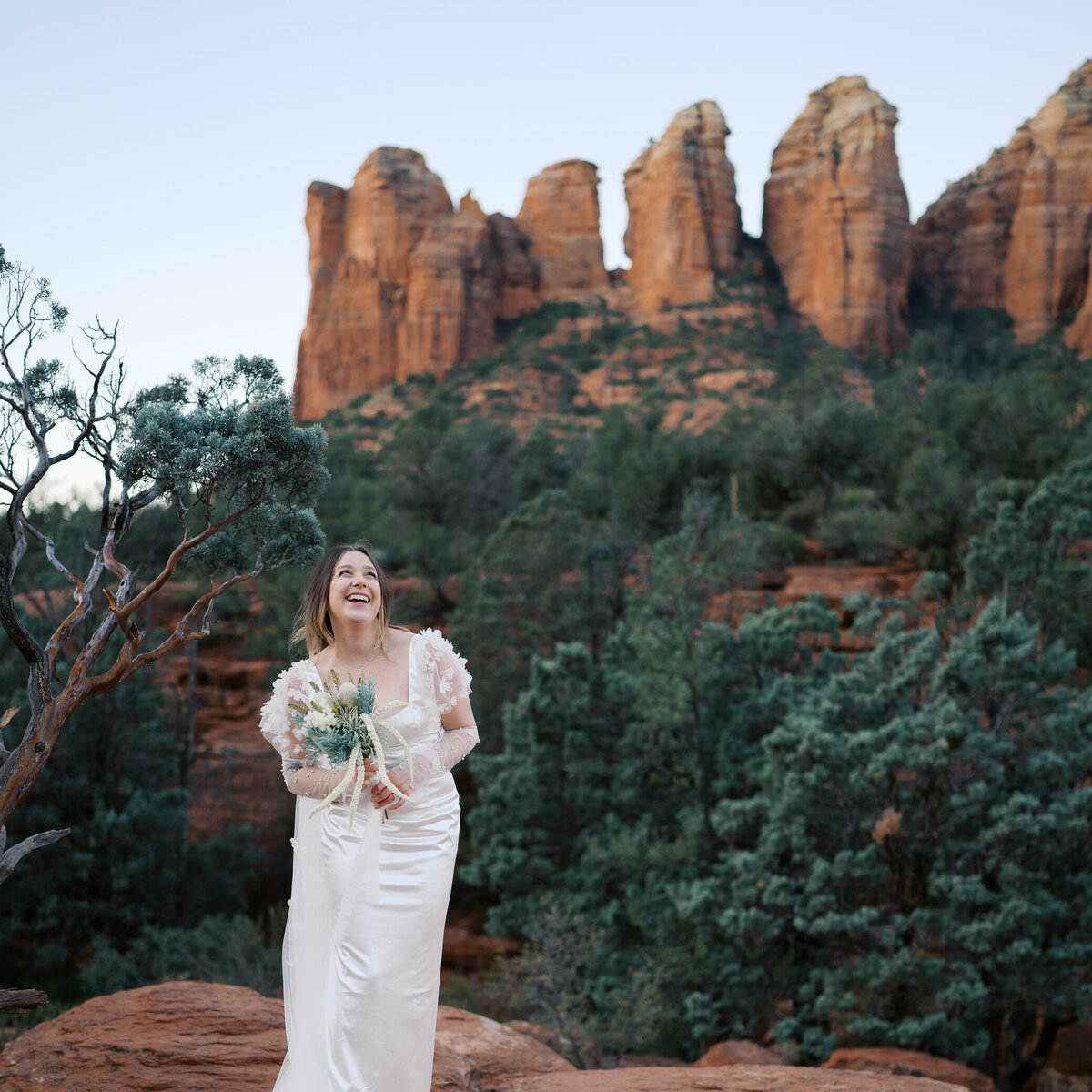 bride-sedona-elopement-pearl-gloves-laughing-soldiers-pass