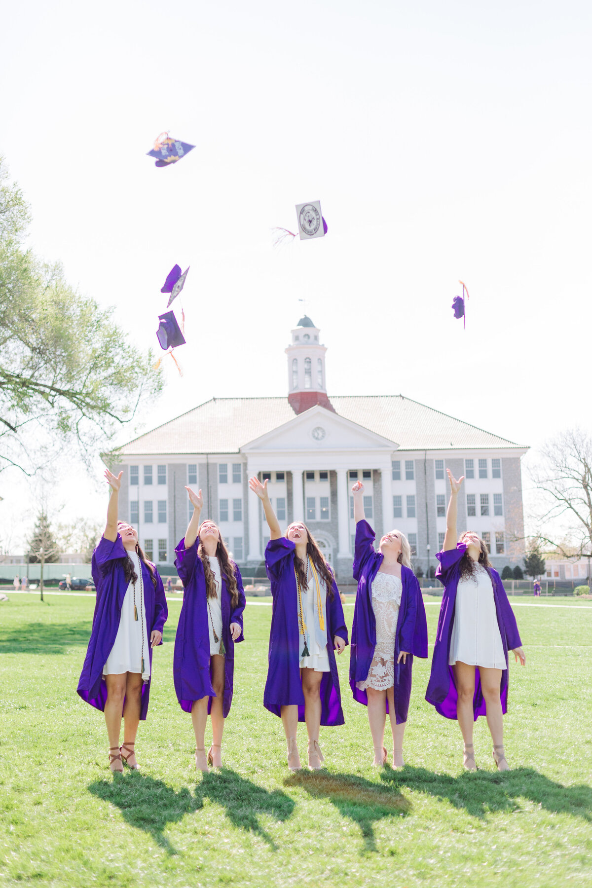 MeganHannahMorganKatMadison_AngelikaJohnsPhotography_JMU_JamesMadisonUniversity_GraduationSeniorPhotos-4746