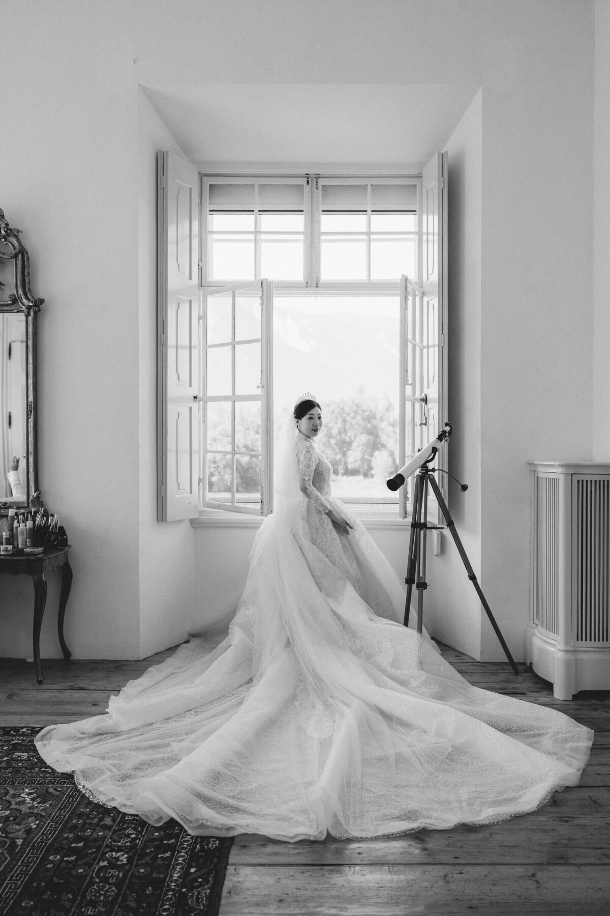 Wedding at Schloss Leopoldskron, Salzburg | Destination Wedding Photography Austria