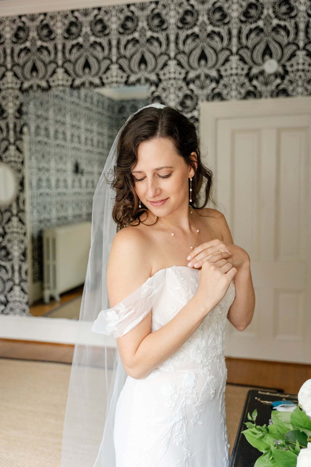 Klarissa-Lissette-wedding-photographer-Virginia-Emily-Chris-6