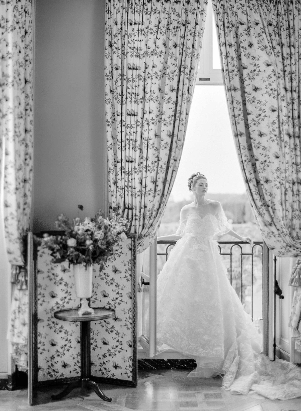 Molly-Carr-Photography-Versailles-Wedding-Photographer-96