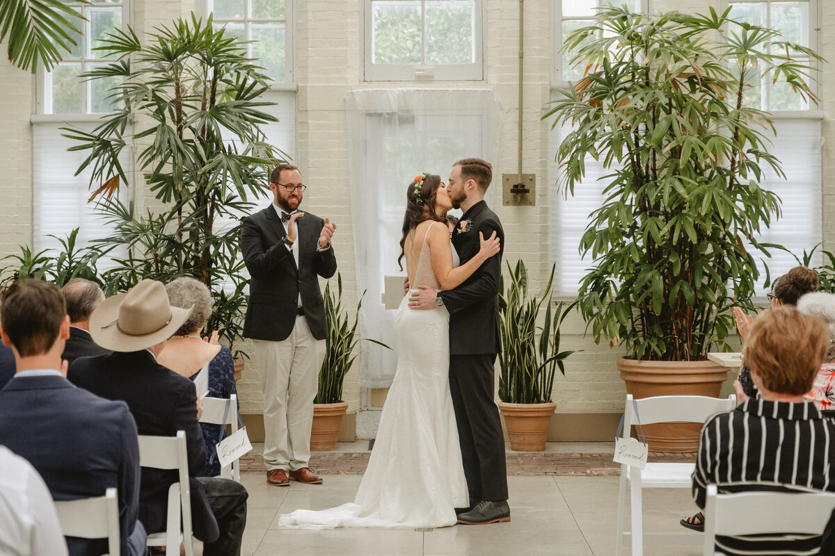 documentary photographer garden greenhouse wedding-113