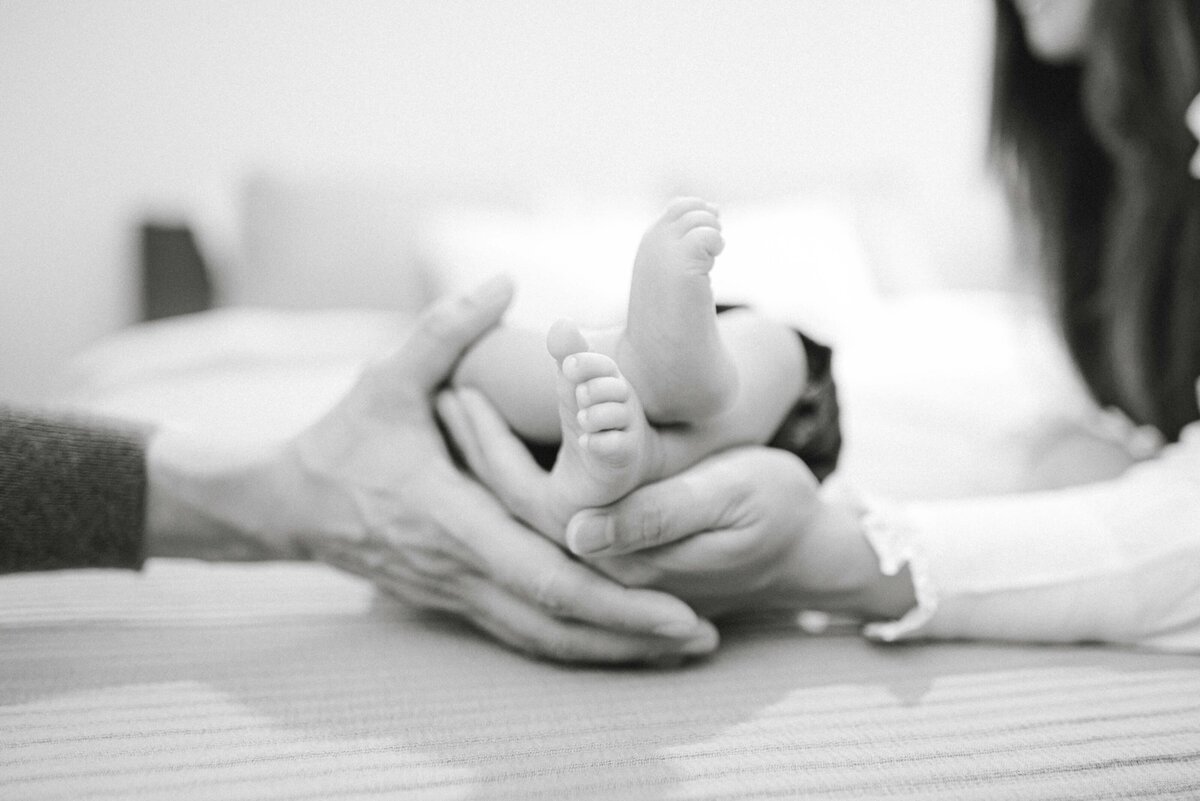 Seattle Newborn Lifestyle Photographer6