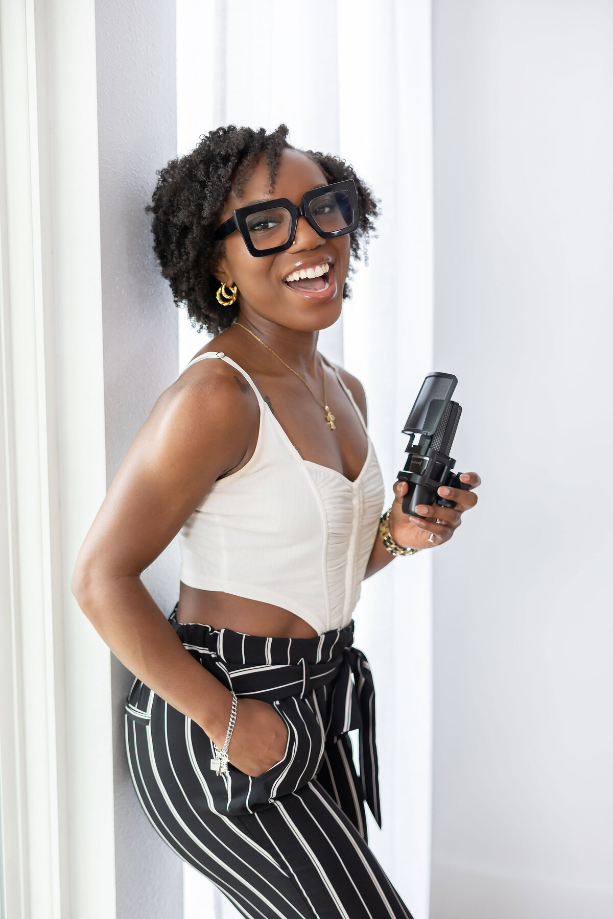 Empowering branding photos for female entrepreneurs featured in a modern branding gallery, highlighting confident, professional imagery tailored for personal brands.