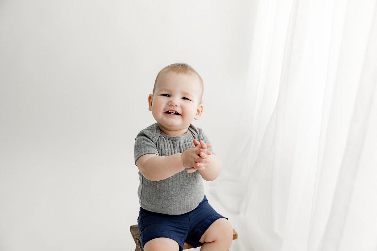 arielle_elizabeth_photography_newborn photographer, family photographer, baby photographer, milestones photographer, studio, near traverse city, near charlevoix, near petoskey, near gaylord, near harbor springs, michigan photographer_08789