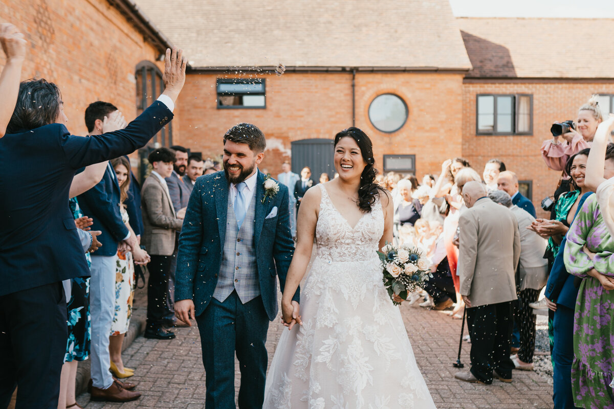 grace-dove-photography-meadow-barn-wedding (4)