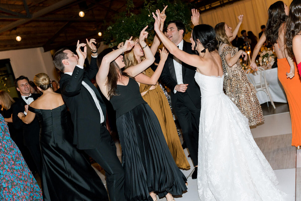 44.nashville-meets-new-york-urban-wedding-modern-vintage-events