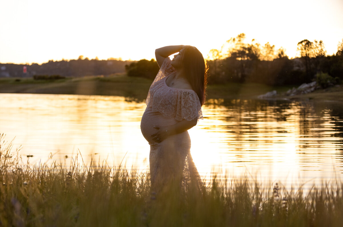 Folsom Lake Maternity Session Kendra Evans (3)