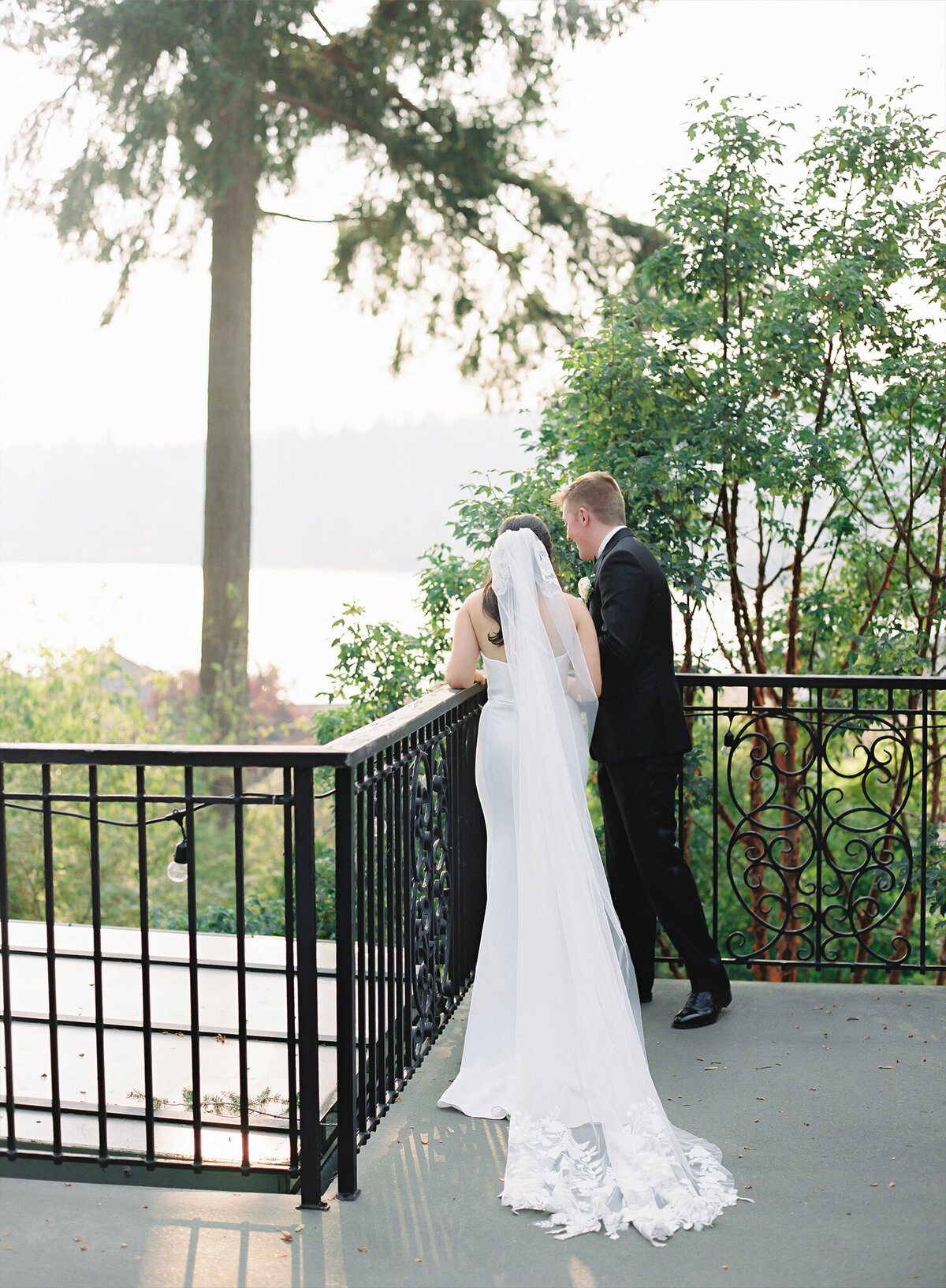 The Manor House at Pleasant Beach Wedding on Film - Fine art - Seattle Wedding Phtoographer - Light and airy - 46