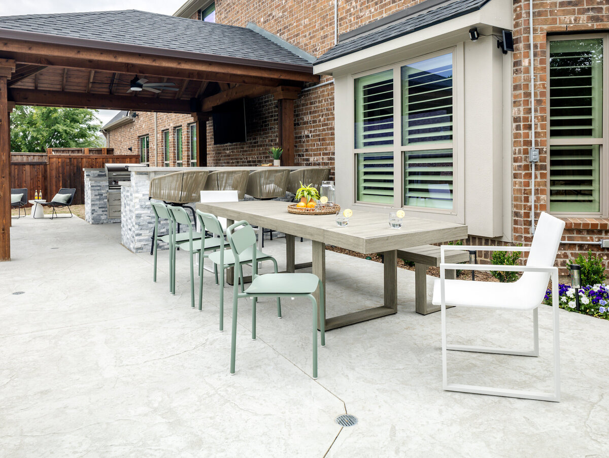 rebekah-nicole-interiors-shelly-outdoor-seating