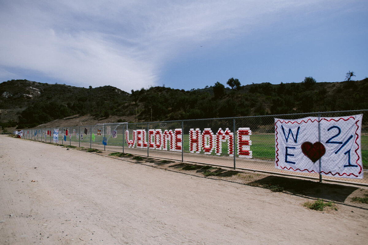 military-homecoming-sign-idea