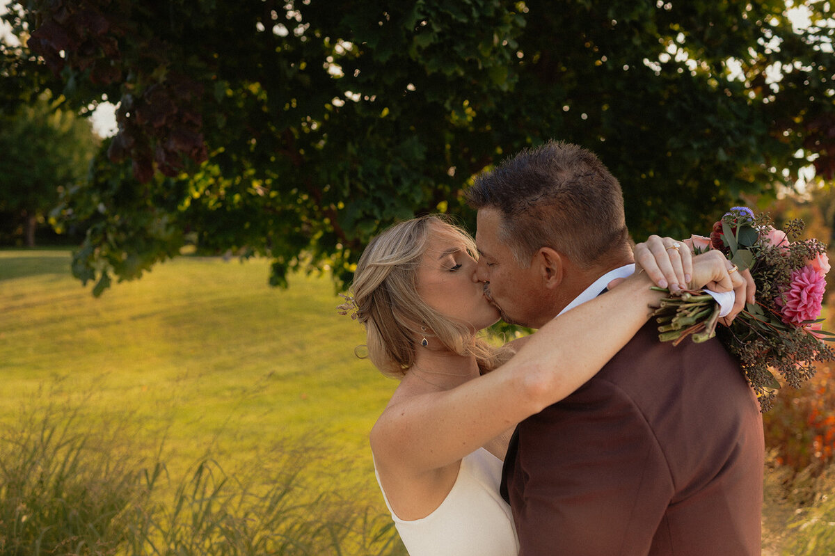 michigan hawaii elopement photographer