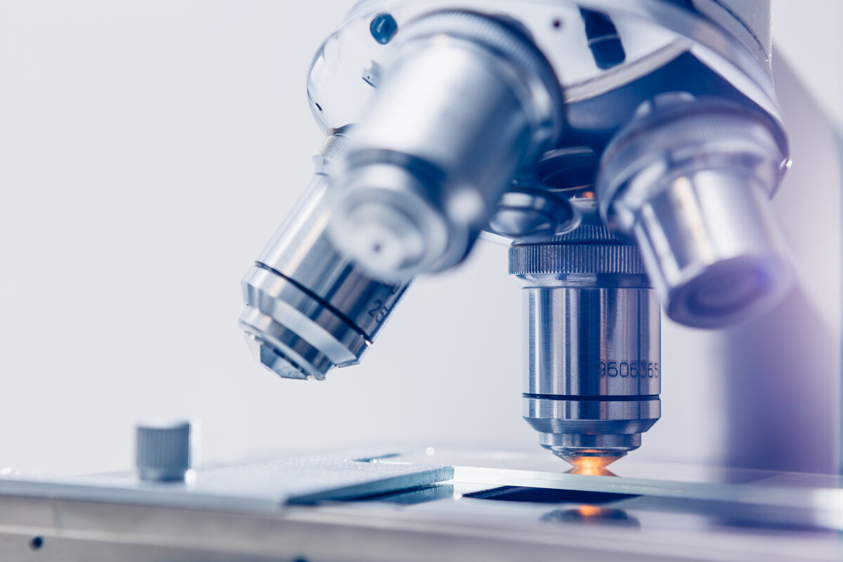 microscope-in-laboratory-2024-09-16-10-25-51-utc