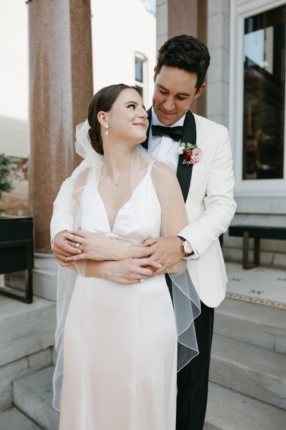 bride groom wedding photos Bentonville Arkansas_BrideandGroom-107