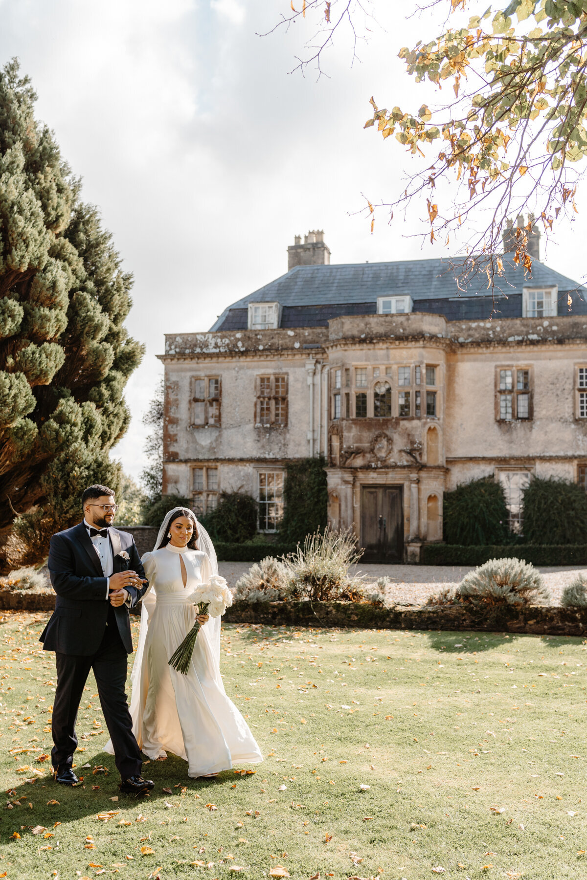 Hamswell House Wedding Photography - Outdoor ceremony