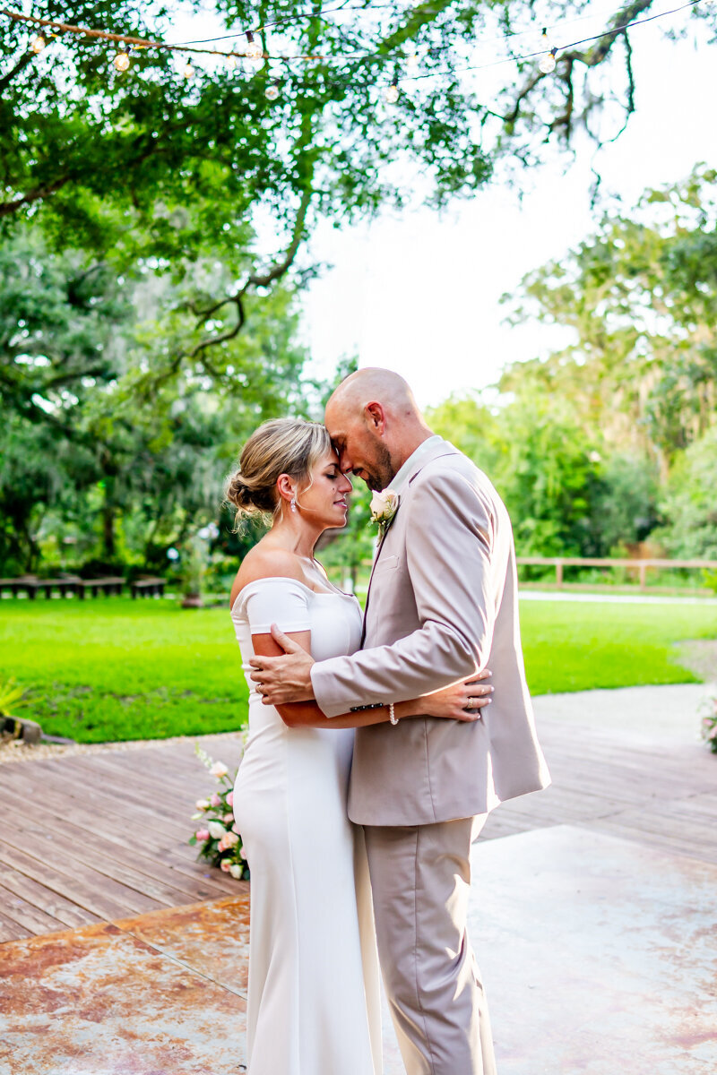 maddness-photo-del-favero-oasis-florida-elopement-chantilly-chic-celebrations-5