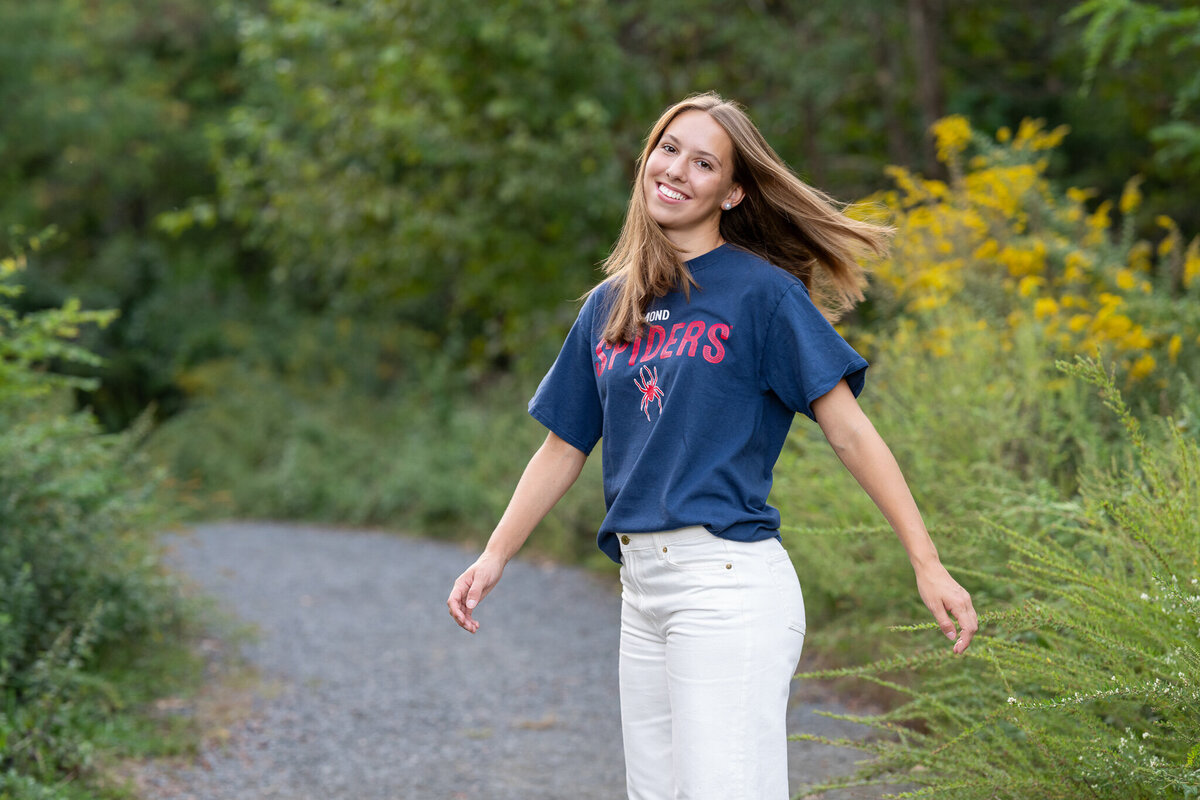 am.senior.portrait-474