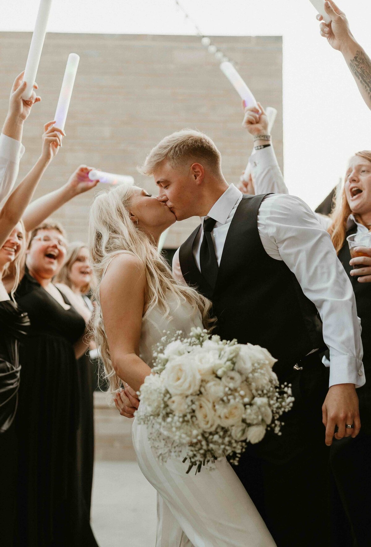 LacyMasonWeddingSneaks-264