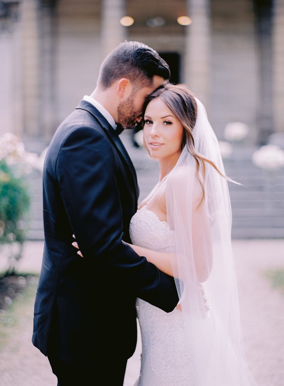 chapelle-expiatoire-luxury-wedding-phototographer-in-paris (18 of 53)