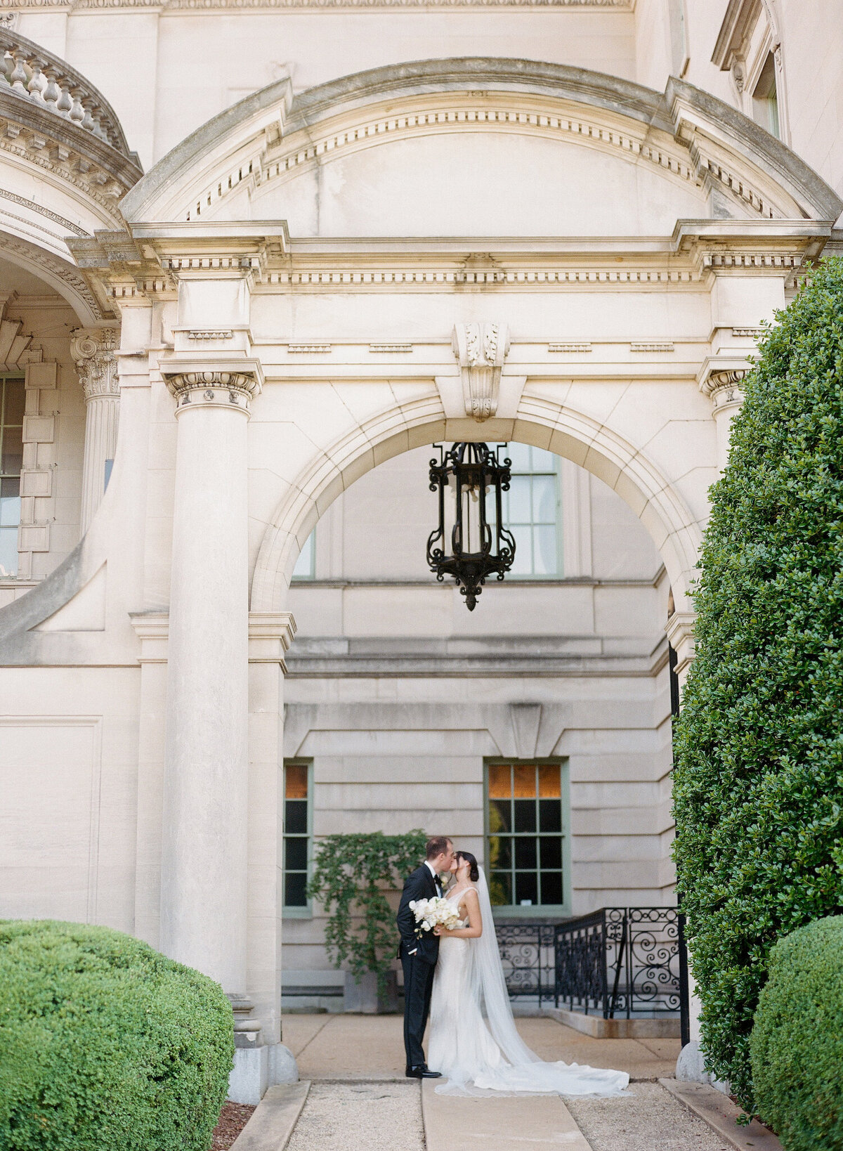 agriffin-events-dc-wedding-planner-anderson-house-abbygrace-26
