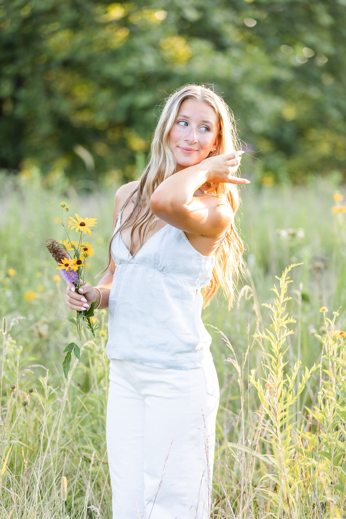 outdoor summer senior photos Columbia Missouri