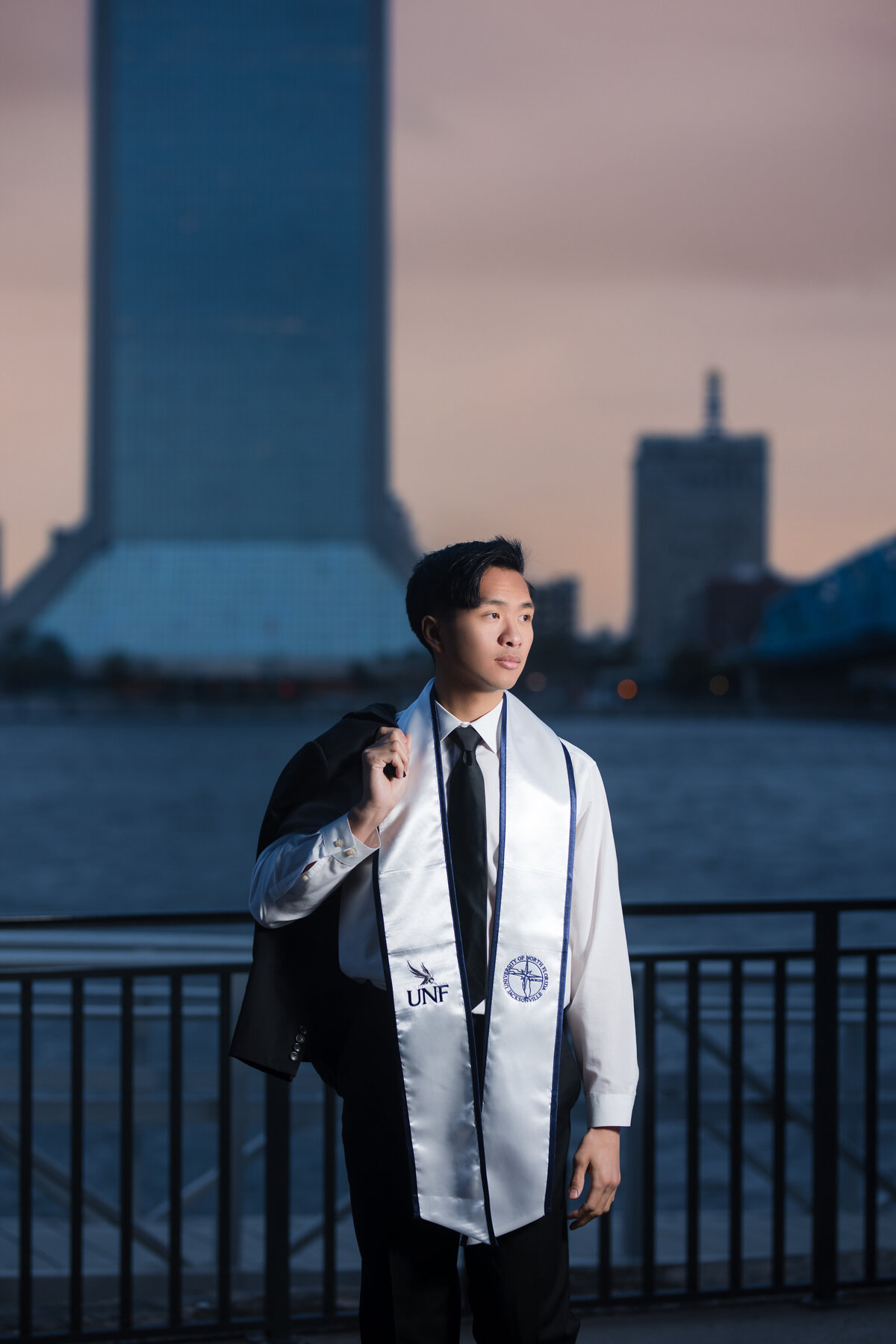 Senior Portraits in Jacksonville Florida | Heartful Films