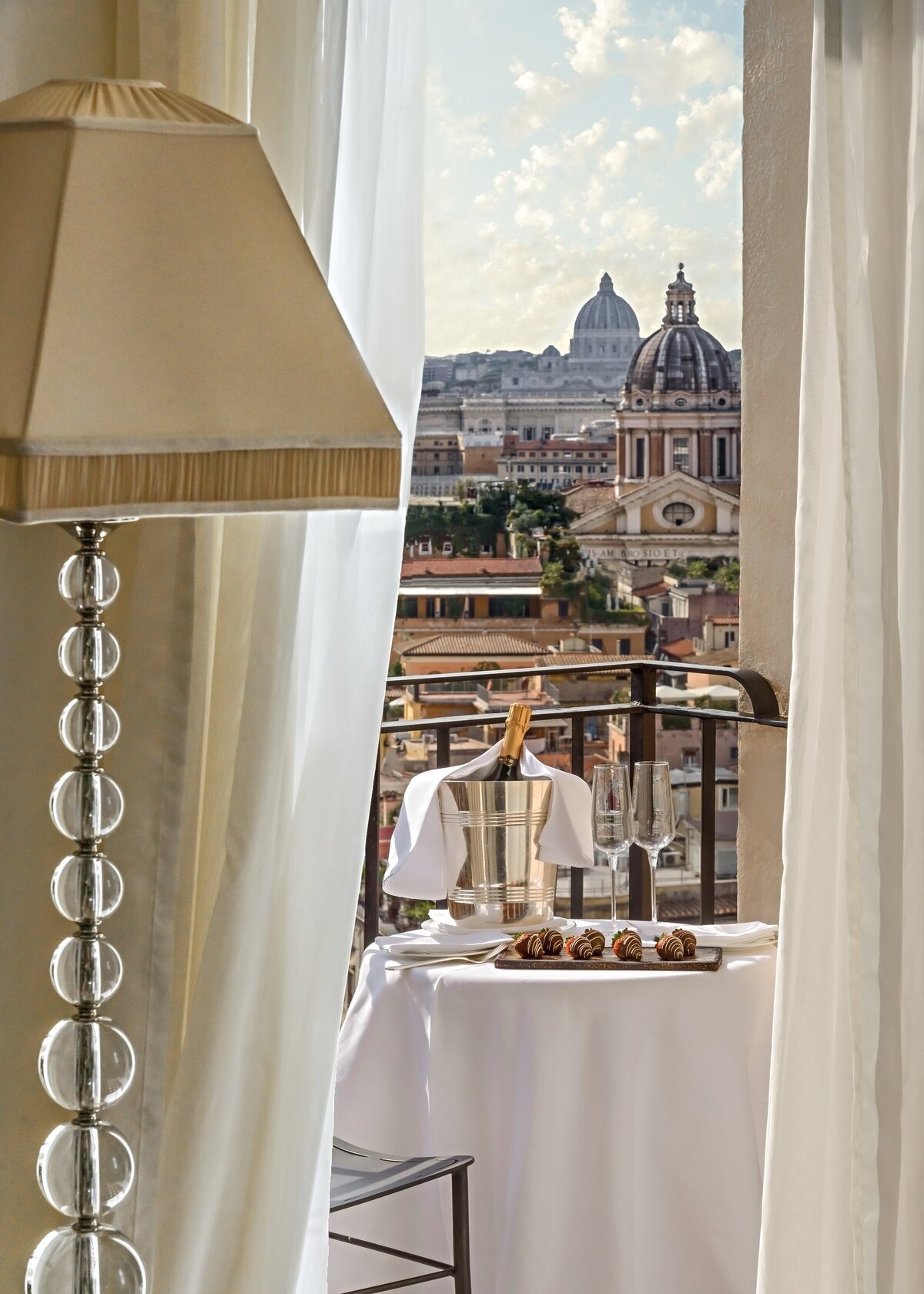 Waterstone - Hassler Collection - Hotel Hassler -Rome - Luxury Boutique Hotel - presidential suite Trinità dei monti details 0014_ OTT 2022 _T