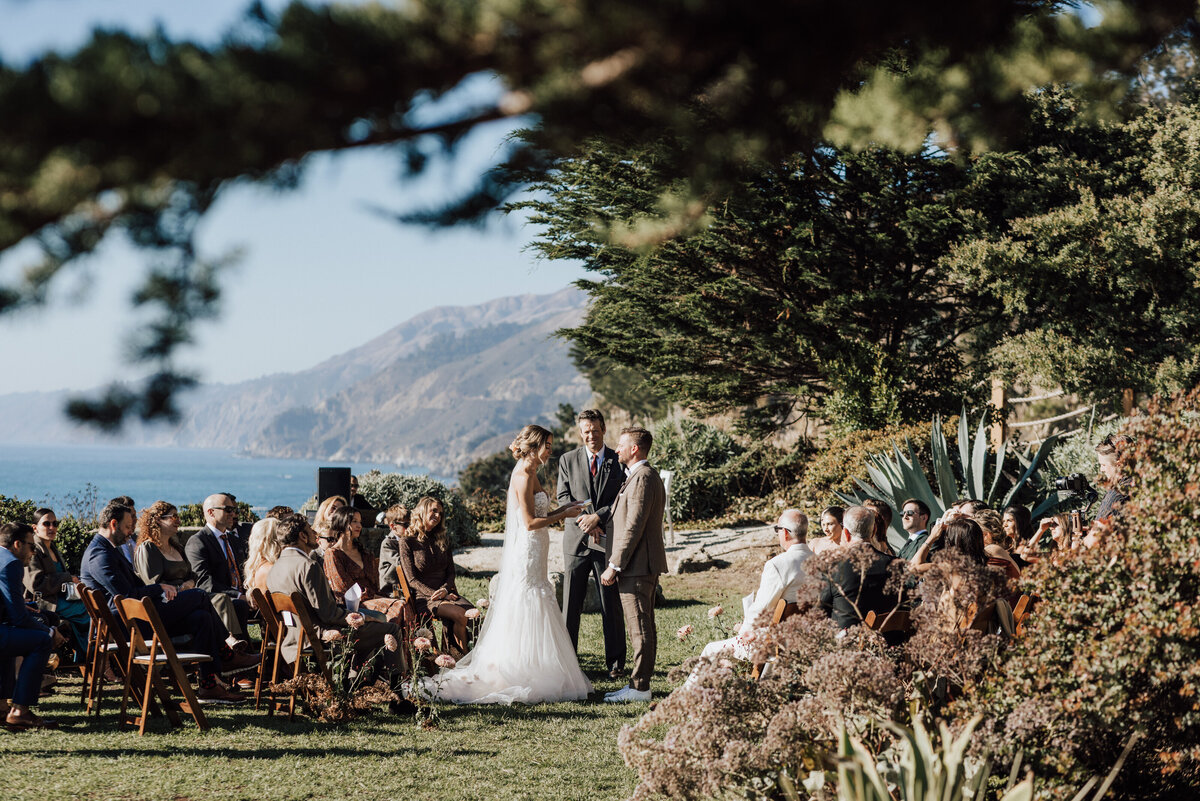 THEDELAURAS_WINDANDSEA_WEDDING_CHEZNOIR_BIGSUR_CHRISTINEALAN_1406