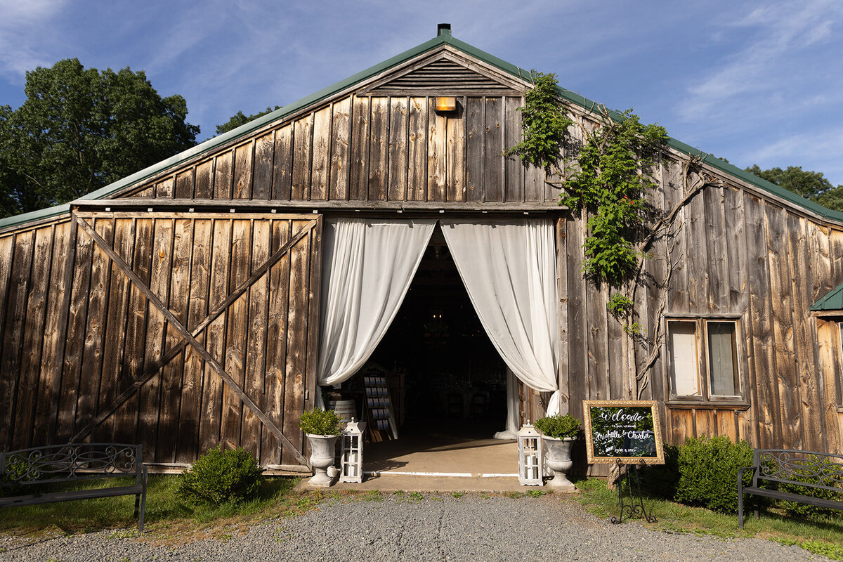 loudoun-studios-barn-wedding-loudoun-county-va00009