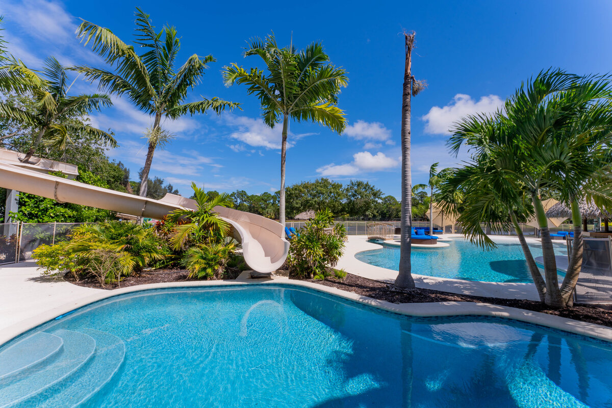 Pool (2)