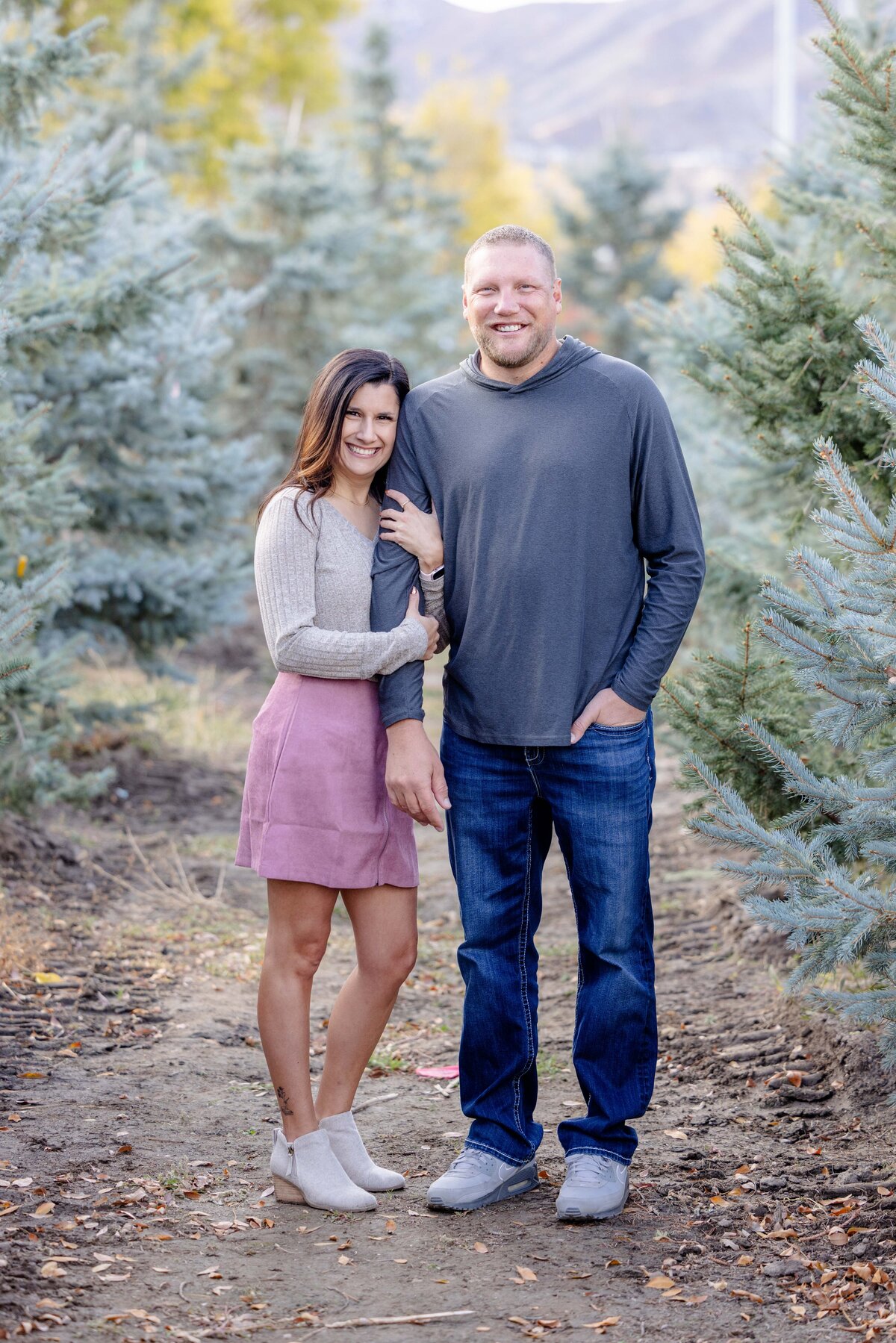 Utah-County-UT-Christmas-Tree-Farm-Mini-Session-Magnolia-and-Grace-Photography-Co-ChelseaL-# (1)-14